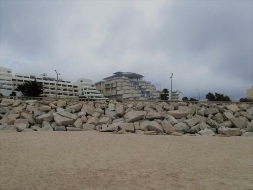 Atlantic Beach-side Apartment