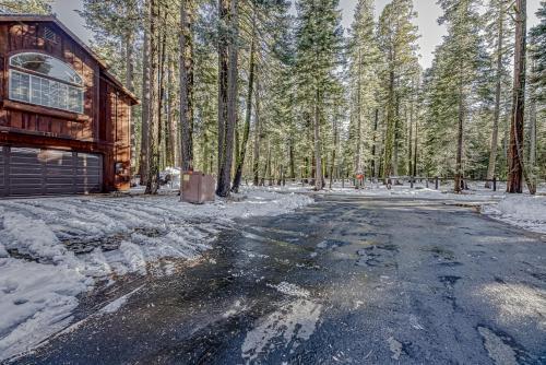 Sugar Pine Haus