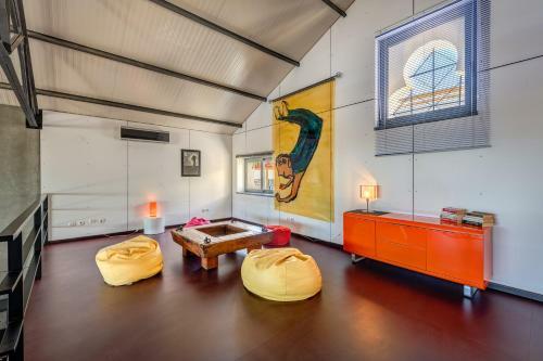 The Loft - A Birdwatchers Paradise