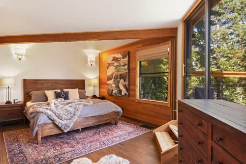 Snowshoe Cabin
