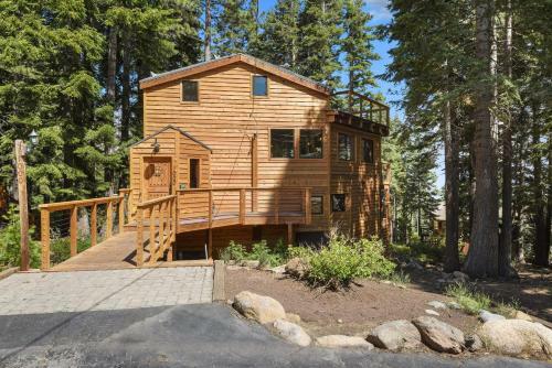 Snowshoe Cabin