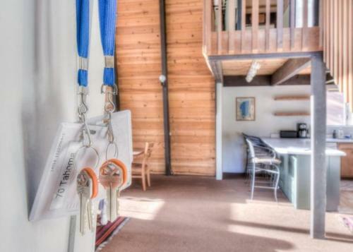 Dollar Point Lookout Cabin Cabin