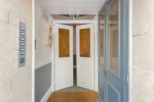 Magnificent Apartment In Grade II Listed Building