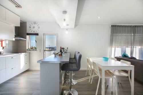 Maria Rita Faro Rooftop Apartment