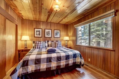 Cozy Bear Cabin