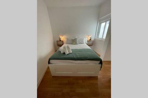 Apartamento Janelas Verdes 37
