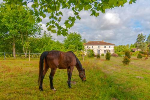 Hostal Les Grandes Maisons