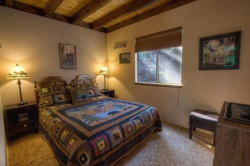 Tree Top Retreat By Lake Tahoe Accommodations