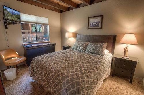 Tree Top Retreat By Lake Tahoe Accommodations