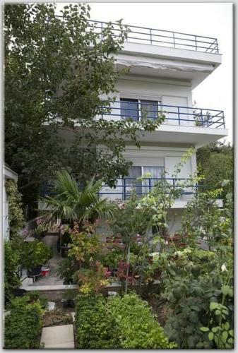 Anni's Cozy Apartment 50m From The Beach