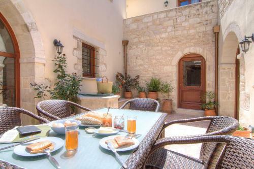 Askoutsi Manor, A Natural Tranquil Retreat!