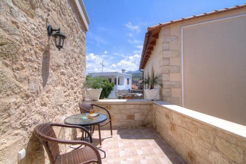 Askoutsi Manor, A Natural Tranquil Retreat!