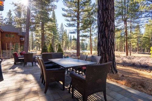 Luxury 4bd Located At Old Greenwood!