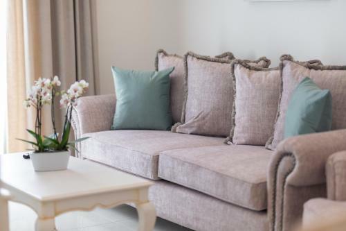 Elesya Luxury Apartment