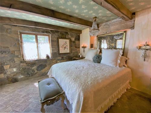 Moonlight Chalet