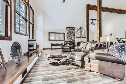 Mountain-view Modern