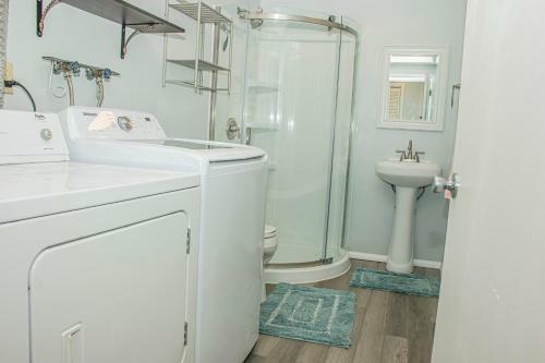 Villa Pet Friendly! By Uccs,hike, A/c, Grill & Firepit