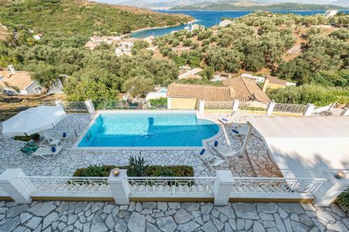 Agios Stefanos Bay - Villa Maria