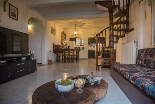Villa Papoura Homeleader
