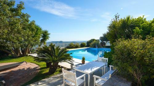 Luxury Villa Allure