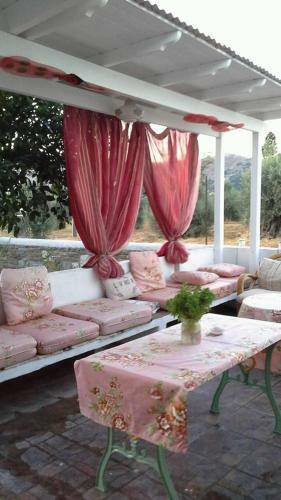 Hostal Xenios Zeus Cottage