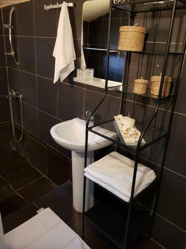 Athina's Home 1