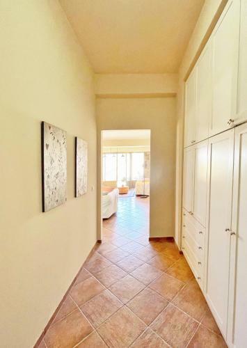Apartamento Spacious & Cozy Flat - 5 Mins To Batsi Bay