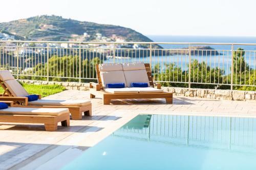 Oraia Eleni Villa, Infinite Coastal Views!