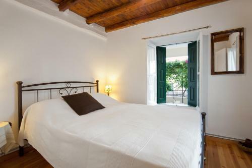 Hostal Elia Apartments Chrisso