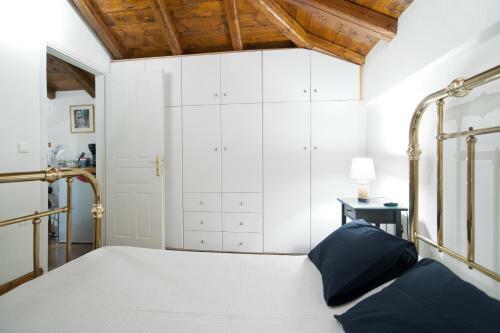 Hostal Elia Apartments Chrisso