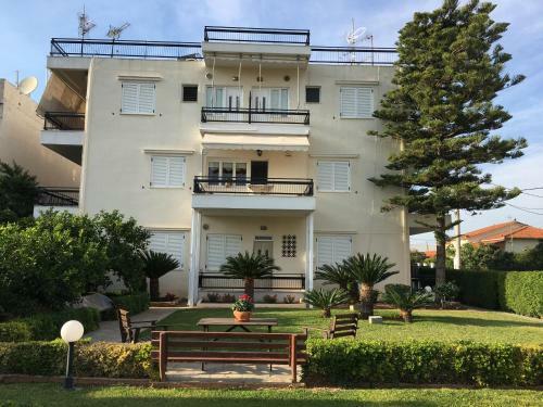 Maria's Garden Apartments
