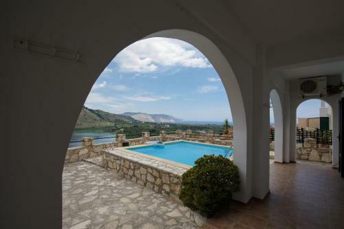 The Lakescape Villa In Kournas