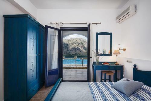 The Lakescape Villa In Kournas