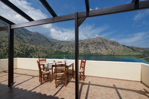 The Lakescape Villa In Kournas