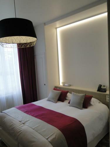 Hotel H�tel La Ferri�re
