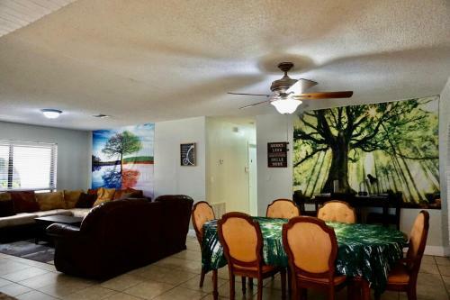 Ukiyo Hostel- Fort Lauderdale Escape