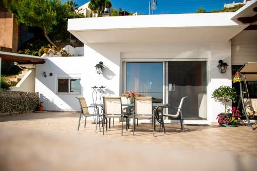 Villa Depys Home Ntrafi
