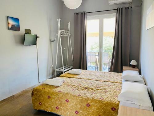 Olive Grove Poolside Apartments