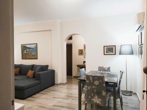 Amazing Apartment Next To The Sea!