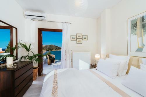 Agios Nikolaos Beach Villa