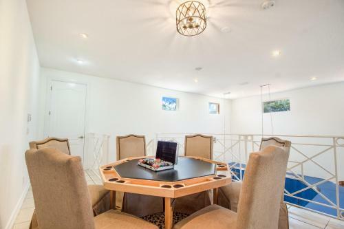Villa Drake ?waterfront? 6br Close To Beach