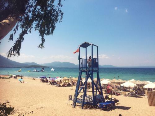 Seaside Villa In Alikes, Chalkida