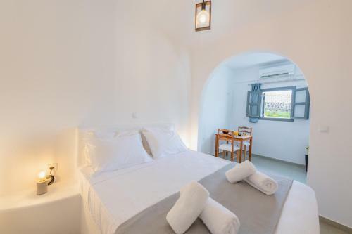 Amanecer Apartments