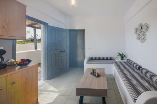 Amanecer Apartments