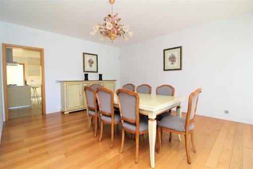 Villa Victoria With Private Heated Pool