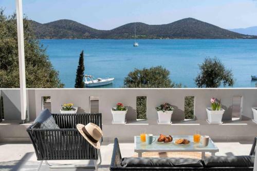 Beachfront Luxury Villa With Stunning Views
