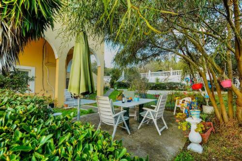 Katerina's Sunset Apartment
