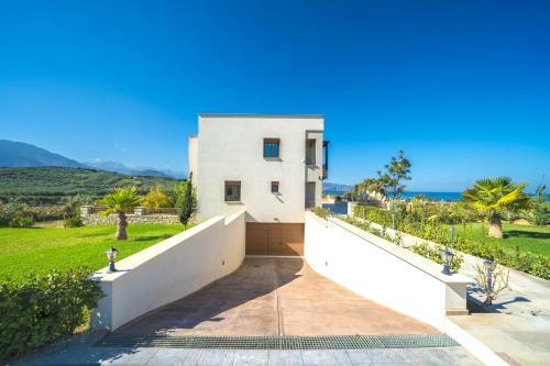 Iremia Luxury Villa With Pool