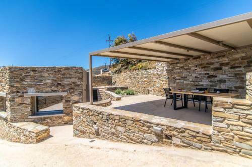 Caval Residences