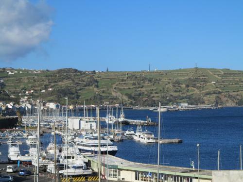 Apartamento Ba�a Das Caldeirinhas